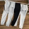 Hochwertige Nike Hose aus grauer Baumwolle, Streetwear-Kollektion