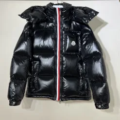 Hochwertige Moncler Jacke Rainbow Nylon Classic Luxury