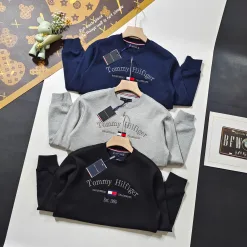 Hochwertige Tommy Hilfiger Sweatshirts Schwarz Fleece Klassischer Stil