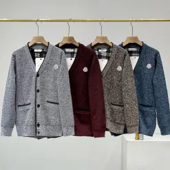 Meistverkaufte Moncler Mäntel Grau Jacquard Stil