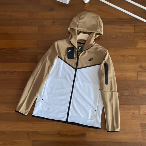 Hochwertiger Nike Mantel Khaki Baumwolle Luxus
