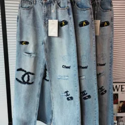 Luxus-Jeans von Chanel aus blauer Baumwolle, Vintage-Kollektion