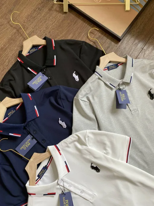 Hochwertiges, kurzärmliges Poloshirt von Ralph Lauren in Schwarz mit Stickerei