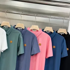 Hochwertige Kenzo Kurzarm-Kollektion mit goldener Seidenstickerei