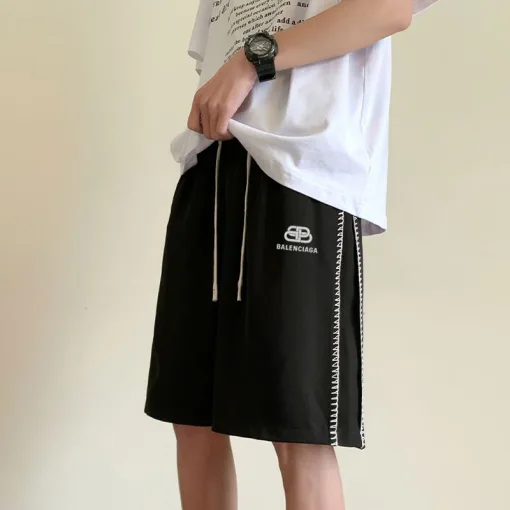 Hochwertige Balenciaga Shorts in Schwarz, lässiger Stil