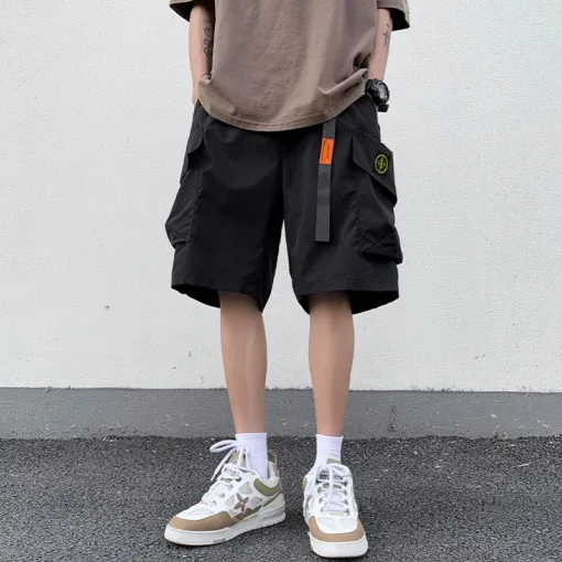 Luxus-Shorts von Stone Island in Schwarz im klassischen Stil