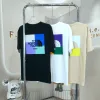 Luxuriöses T-Shirt im grauen Logo-Stil von The North Face