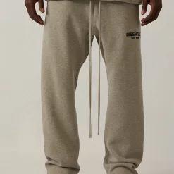 Hochwertige Fear Of God Jogginghose aus schwarzem Fleece im Logo-Stil