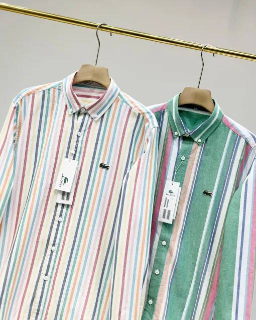 Hochwertiges Lacoste Langarmshirt aus grauer Baumwolle mit Streifen