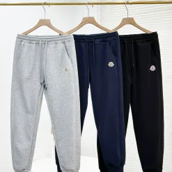 Premium Moncler Jogginghose Silber Fleece Monogramm Stil