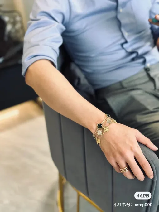 Hochwertiges Van Cleef & Arpels Armband im Gold-Stil