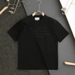 Hochwertiger Gucci Kurzarm-Schwarz-Uni-Stil