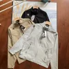 Hochwertiger Descente-Mantel in Schwarz, lässiger Stil