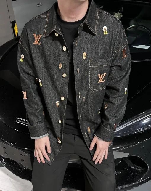 Hochwertige Louis Vuitton Jacken im Denim-Stil mit Stickerei