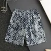 Luxus-Shorts von Louis Vuitton in Blue Denim-Print-Kollektion