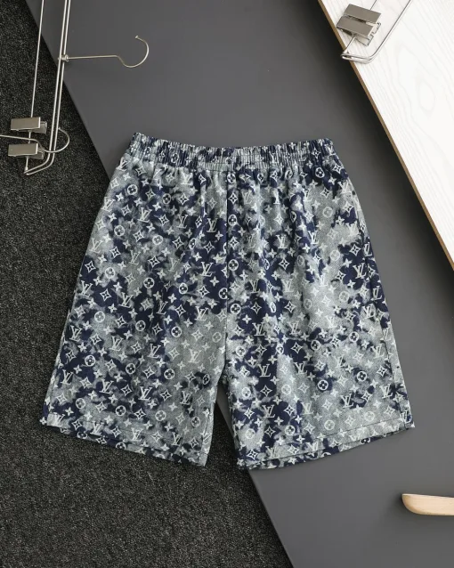 Luxus-Shorts von Louis Vuitton in Blue Denim-Print-Kollektion