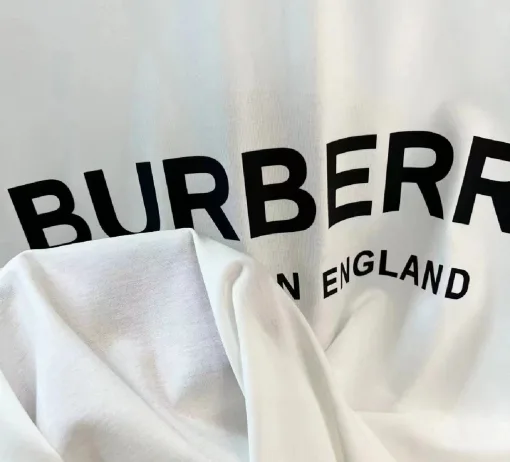Bestseller: Burberry Kurzarm-Kollektion aus schwarzer Baumwolle im klassischen Stil