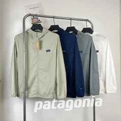 Luxus-Sonnenschutzkleidung von Patagonia, Kollektion aus weißem, atmungsaktivem Nylon