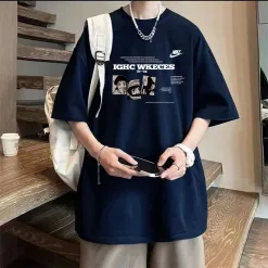 Hochwertige Nike Kurzarm-Kollektion aus weißer Baumwolle mit Print
