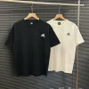 Bestseller: Adidas Kurzarm-Kollektion aus schwarzer Baumwolle mit Logo