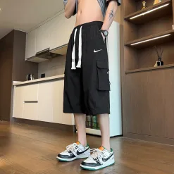 Bestseller Nike Cropped Pants Schwarze Seide Casual Kollektion