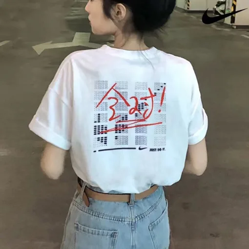 Hochwertige Nike Kurzarm-Shirts aus schwarzer Baumwolle, lässiger Luxus