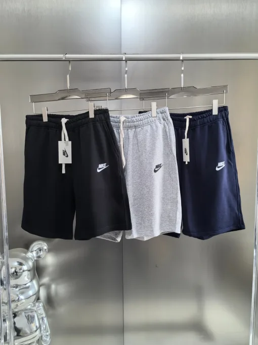 Hochwertige Nike Shorts Schwarz Classic Collection