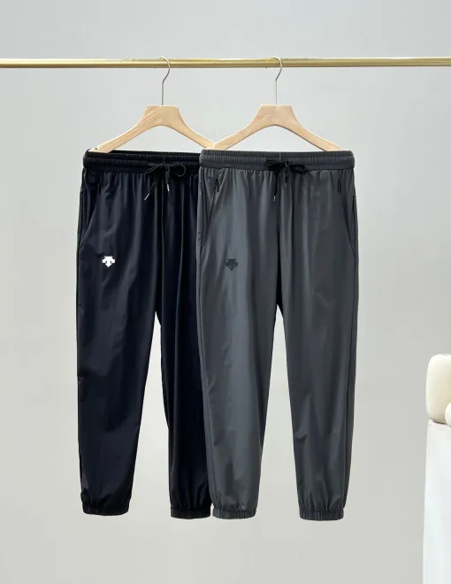 Hochwertige Descente Shorts Schwarz Casual Style