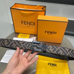 Bestseller Fendi Gürtel Leder Klassischer Stil