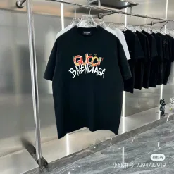 Hochwertiges Gucci Kurzarm-Logo-Shirt aus weißer Baumwolle
