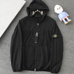 Luxus-Jacken von Stone Island aus schwarzem Nylon, klassische Kollektion