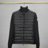 Hochwertiger Moncler-Mantel in Blau