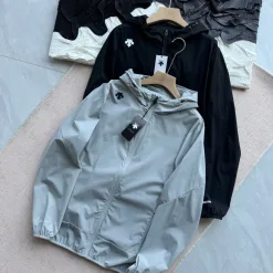 Bestseller Descente Mäntel Schwarz Atmungsaktive Kollektion