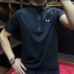 Luxus-Kurzarmshirts von Under Armour im schwarzen Seidenstil