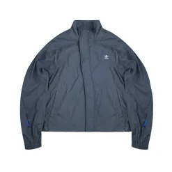 Premium Adidas Mantel Logo Kollektion