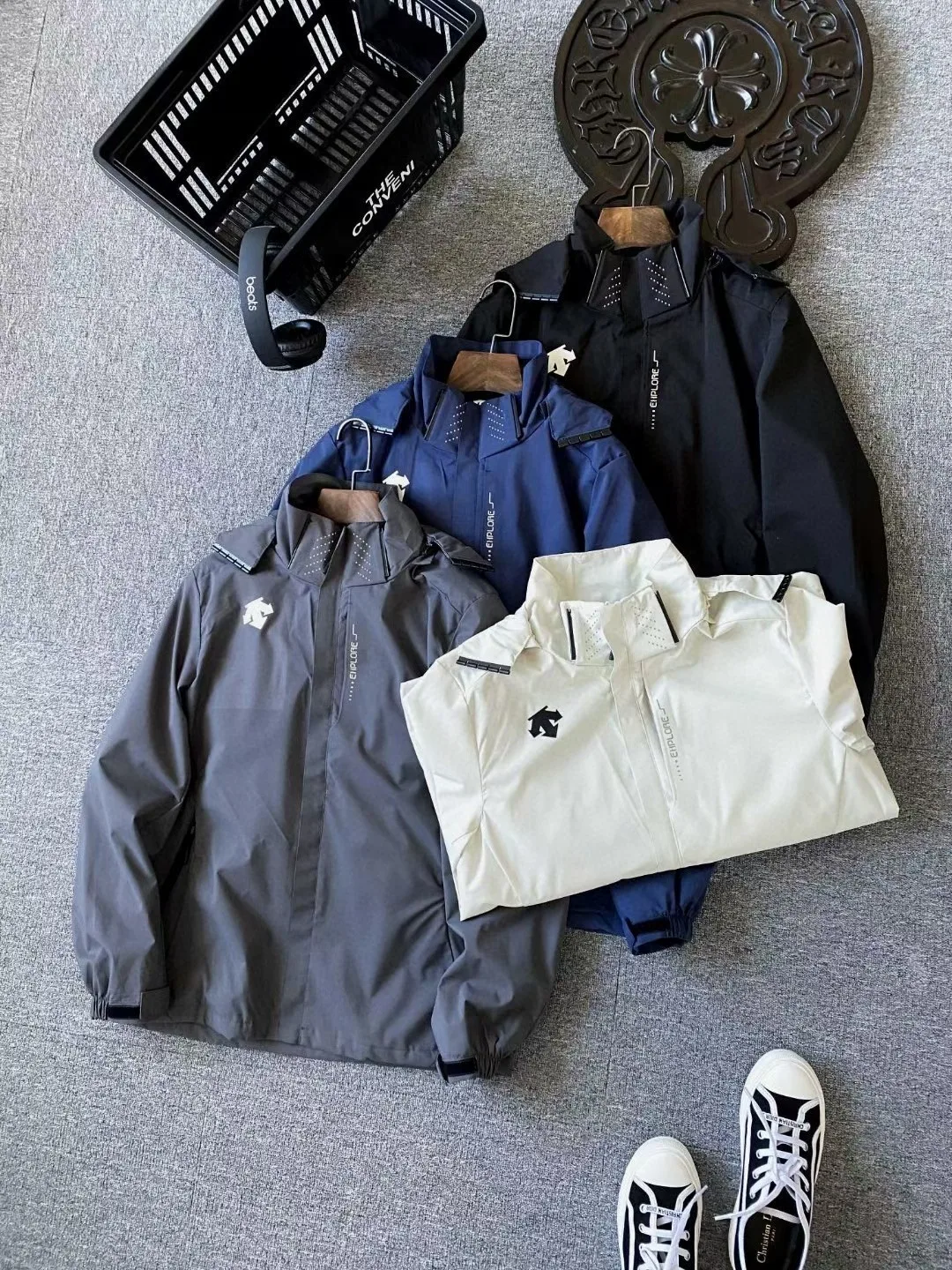 Descente Mantel