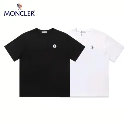 Premium Moncler T-Shirt aus schwarzer Baumwolle im Logo-Stil