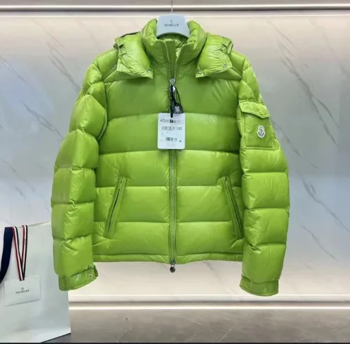 Luxus Moncler Daunenjacken Grün Minimalistische Kollektion