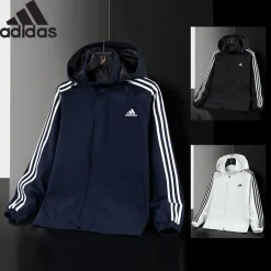 Hochwertige Adidas Jogginghose im weißen Streifenstil