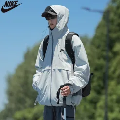 Hochwertige Nike Mäntel Weiß Casual Luxury