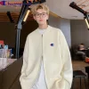 Luxus-Champion-Jacken im schwarzen Logo-Stil