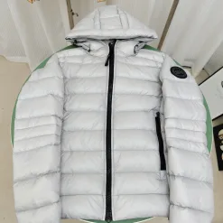 Luxus-Jacken von Canada Goose im weißen Fleece-Stil