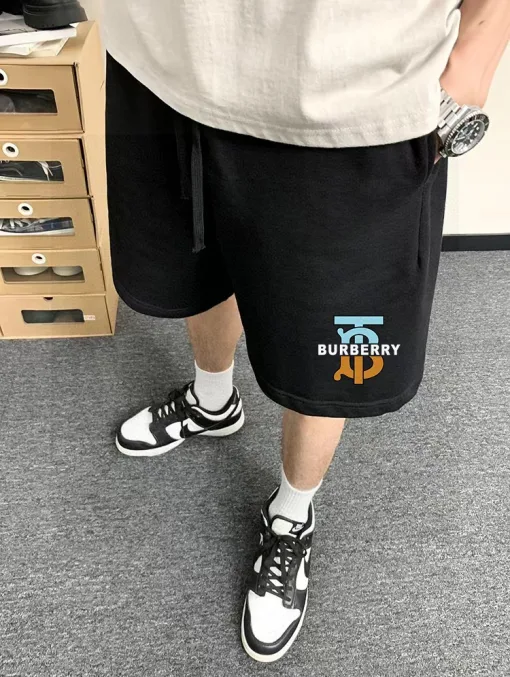 Hochwertige Burberry Shorts Black Logo Kollektion