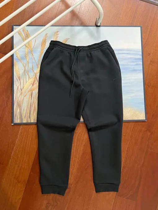 Premium Nike Hose Schwarz Strick Casual Kollektion