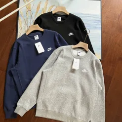 Premium Nike Sweatshirts Schwarzes Fleece Logo Luxus