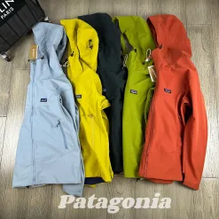Hochwertige Patagonia-Jacken im Black Style
