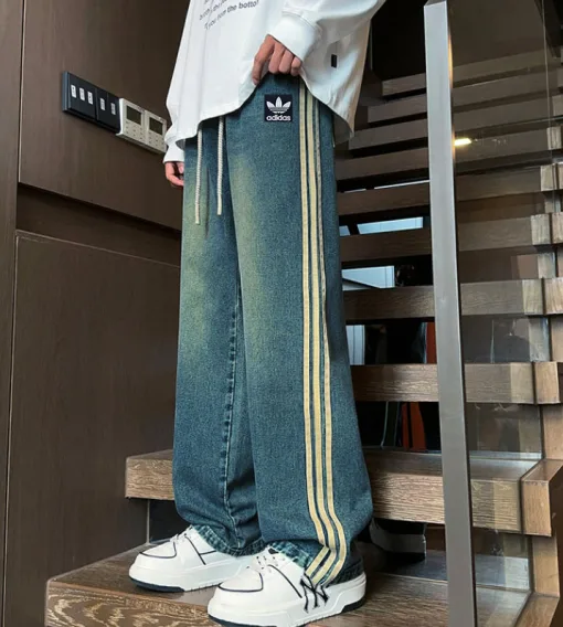 Bestseller der Adidas Jeans Stripe Kollektion