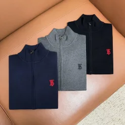 Luxus-Pullover von Burberry in Schwarz mit Stickerei