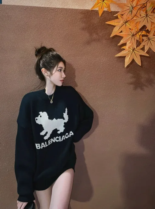 Hochwertige Balenciaga Pullover im schwarzen Strick-Print-Stil