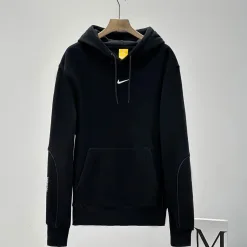 Premium Nike Sweatshirts Schwarzes Fleece Logo Luxus